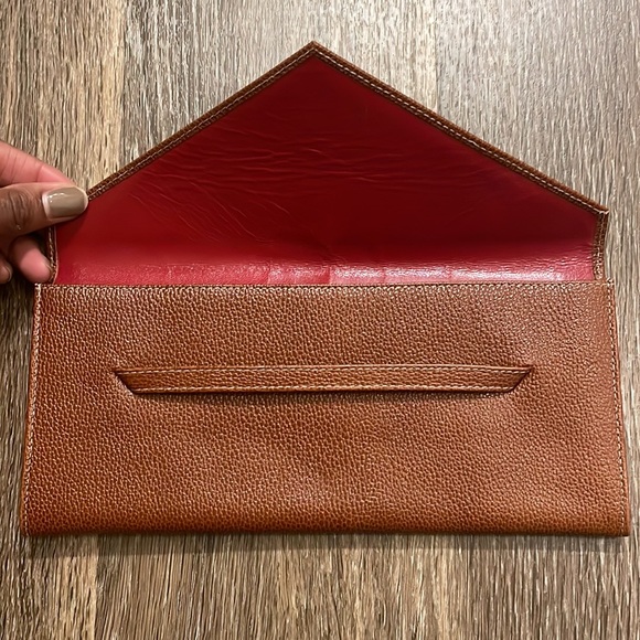 Beautiful TUSK brown Leather Envelope Clutch Wristlet Wallet with red lining - Picture 3 of 7